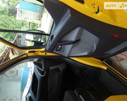 Жовтий Форд Транзит Кастом, об'ємом двигуна 2 л та пробігом 215 тис. км за 17800 $, фото 13 на Automoto.ua