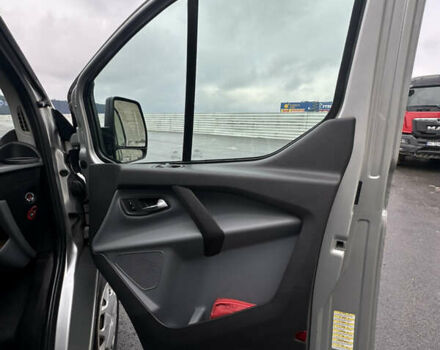 Серый Форд Транзит Кастом, объемом двигателя 2.2 л и пробегом 232 тыс. км за 10800 $, фото 10 на Automoto.ua