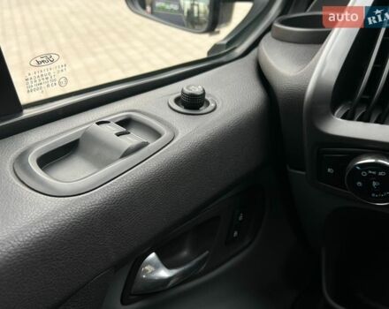 Сірий Форд Транзит Кастом, об'ємом двигуна 2.2 л та пробігом 239 тис. км за 13700 $, фото 20 на Automoto.ua