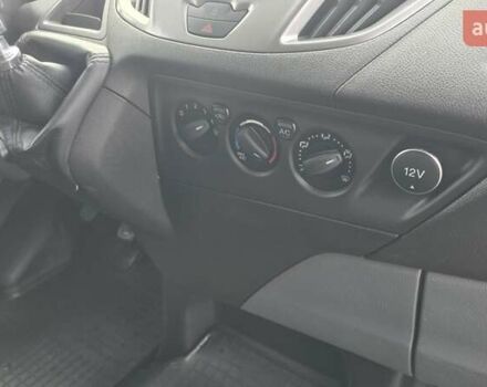 Серый Форд Транзит Кастом, объемом двигателя 2 л и пробегом 210 тыс. км за 13500 $, фото 16 на Automoto.ua