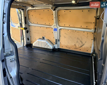 Сірий Форд Транзит Кастом, об'ємом двигуна 2 л та пробігом 105 тис. км за 13300 $, фото 27 на Automoto.ua