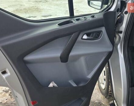 Серый Форд Транзит Кастом, объемом двигателя 2 л и пробегом 210 тыс. км за 13500 $, фото 12 на Automoto.ua