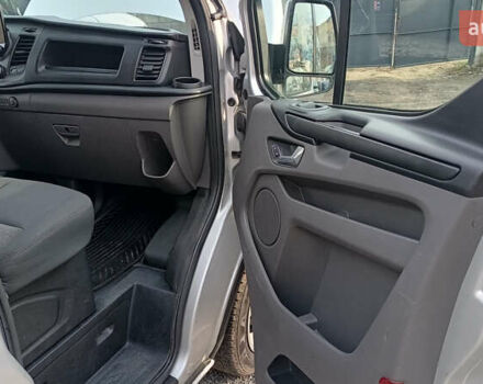 Серый Форд Транзит Кастом, объемом двигателя 2 л и пробегом 187 тыс. км за 16900 $, фото 25 на Automoto.ua