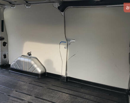 Серый Форд Транзит Кастом, объемом двигателя 2 л и пробегом 187 тыс. км за 16900 $, фото 30 на Automoto.ua