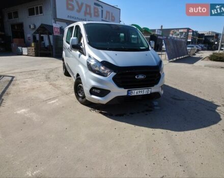 Серый Форд Транзит Кастом, объемом двигателя 2 л и пробегом 201 тыс. км за 19000 $, фото 1 на Automoto.ua