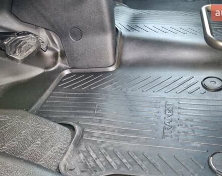 Сірий Форд Транзит Кастом, об'ємом двигуна 2 л та пробігом 220 тис. км за 18500 $, фото 29 на Automoto.ua