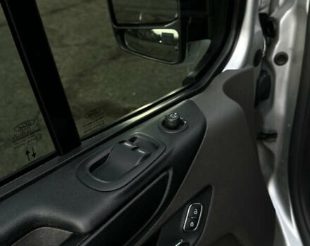 Серый Форд Транзит Кастом, объемом двигателя 2 л и пробегом 245 тыс. км за 16800 $, фото 19 на Automoto.ua