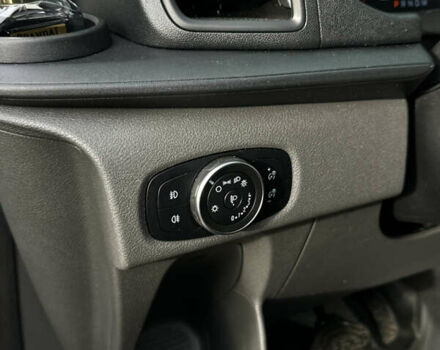 Серый Форд Транзит Кастом, объемом двигателя 2 л и пробегом 245 тыс. км за 16800 $, фото 20 на Automoto.ua