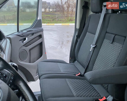 Сірий Форд Транзит Кастом, об'ємом двигуна 2 л та пробігом 216 тис. км за 17550 $, фото 22 на Automoto.ua