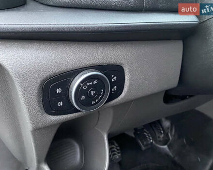 Сірий Форд Транзит Кастом, об'ємом двигуна 2 л та пробігом 216 тис. км за 17550 $, фото 29 на Automoto.ua