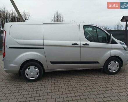Серый Форд Транзит Кастом, объемом двигателя 2 л и пробегом 209 тыс. км за 17200 $, фото 4 на Automoto.ua