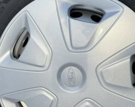 Серый Форд Транзит Кастом, объемом двигателя 2 л и пробегом 112 тыс. км за 17300 $, фото 57 на Automoto.ua