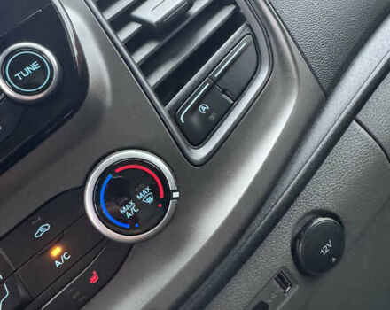 Серый Форд Транзит Кастом, объемом двигателя 2 л и пробегом 81 тыс. км за 29900 $, фото 18 на Automoto.ua