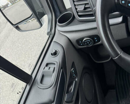 Серый Форд Транзит Кастом, объемом двигателя 2 л и пробегом 81 тыс. км за 29900 $, фото 60 на Automoto.ua