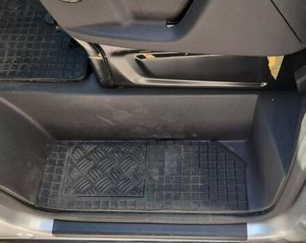 Сірий Форд Транзит Кастом, об'ємом двигуна 2.2 л та пробігом 210 тис. км за 11000 $, фото 7 на Automoto.ua