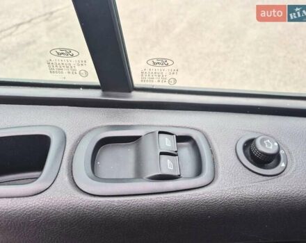 Сірий Форд Транзит Кастом, об'ємом двигуна 2 л та пробігом 273 тис. км за 15950 $, фото 27 на Automoto.ua