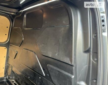 Серый Форд Транзит Кастом, объемом двигателя 2.2 л и пробегом 216 тыс. км за 11800 $, фото 12 на Automoto.ua
