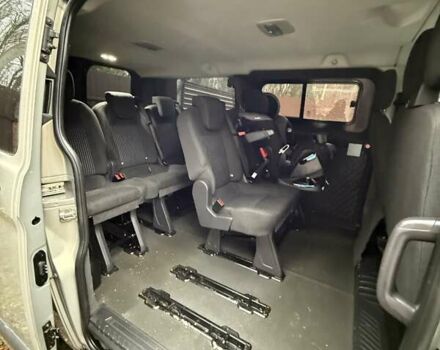 Серый Форд Транзит Кастом, объемом двигателя 2.2 л и пробегом 248 тыс. км за 15400 $, фото 9 на Automoto.ua