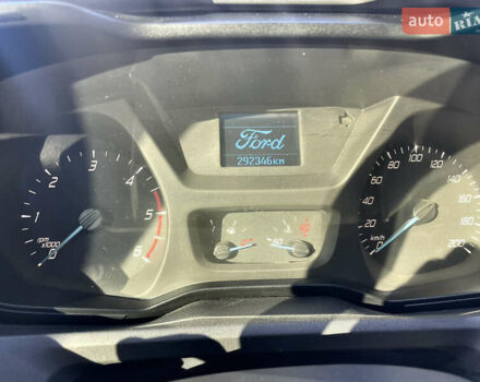 Серый Форд Транзит Кастом, объемом двигателя 2.2 л и пробегом 340 тыс. км за 13000 $, фото 8 на Automoto.ua