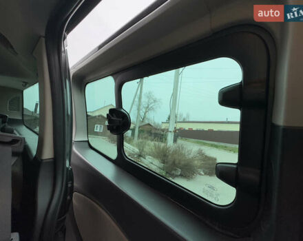 Сірий Форд Транзит Кастом, об'ємом двигуна 2.2 л та пробігом 263 тис. км за 16800 $, фото 57 на Automoto.ua