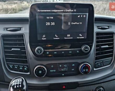 Серый Форд Транзит Кастом, объемом двигателя 2 л и пробегом 191 тыс. км за 18000 $, фото 6 на Automoto.ua