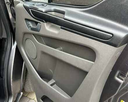 Сірий Форд Транзит Кастом, об'ємом двигуна 2 л та пробігом 255 тис. км за 21499 $, фото 63 на Automoto.ua