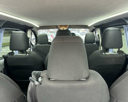 Сірий Форд Транзит Кастом, об'ємом двигуна 2 л та пробігом 255 тис. км за 21499 $, фото 77 на Automoto.ua