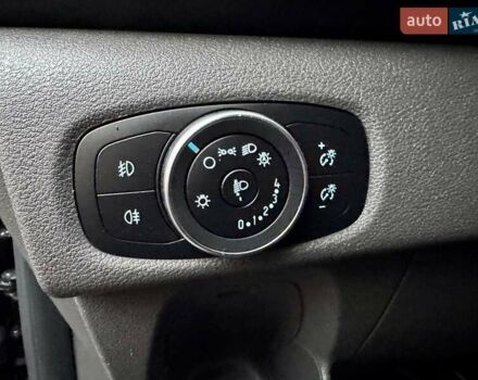 Сірий Форд Транзит Кастом, об'ємом двигуна 2 л та пробігом 196 тис. км за 16995 $, фото 21 на Automoto.ua