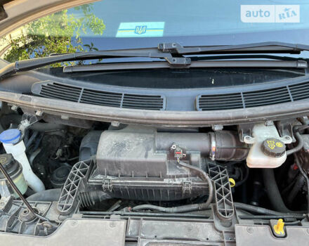 Серый Форд Транзит Кастом, объемом двигателя 2.2 л и пробегом 230 тыс. км за 13500 $, фото 10 на Automoto.ua