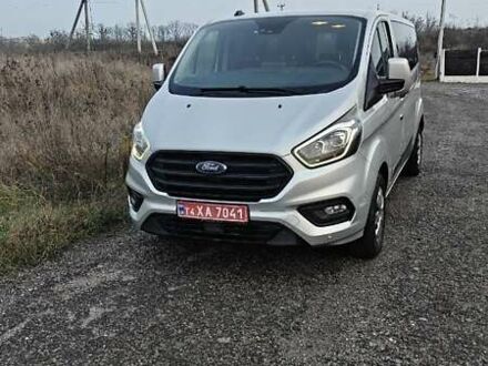 Серый Форд Транзит Кастом, объемом двигателя 2 л и пробегом 191 тыс. км за 18000 $, фото 1 на Automoto.ua