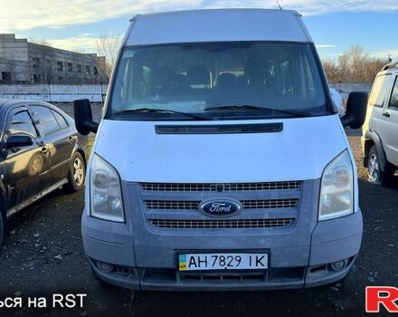 Білий Форд Транзит, об'ємом двигуна 2.2 л та пробігом 243 тис. км за 14740 $, фото 1 на Automoto.ua