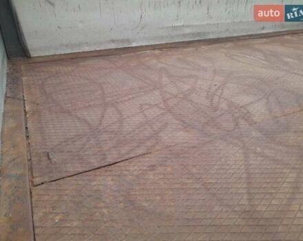 Белый Форд Транзит, объемом двигателя 2.5 л и пробегом 888 тыс. км за 3811 $, фото 1 на Automoto.ua