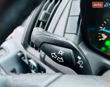 Белый Форд Транзит, объемом двигателя 2.2 л и пробегом 300 тыс. км за 15900 $, фото 38 на Automoto.ua