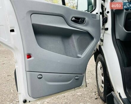 Белый Форд Транзит, объемом двигателя 2.2 л и пробегом 300 тыс. км за 15900 $, фото 27 на Automoto.ua