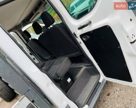 Белый Форд Транзит, объемом двигателя 2.2 л и пробегом 300 тыс. км за 15900 $, фото 31 на Automoto.ua