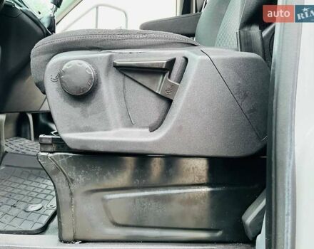 Белый Форд Транзит, объемом двигателя 2.2 л и пробегом 300 тыс. км за 15900 $, фото 21 на Automoto.ua