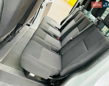 Белый Форд Транзит, объемом двигателя 2.2 л и пробегом 300 тыс. км за 15900 $, фото 32 на Automoto.ua