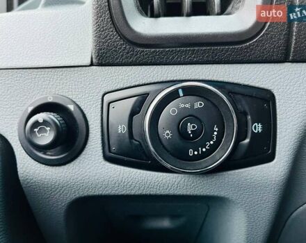 Белый Форд Транзит, объемом двигателя 2.2 л и пробегом 300 тыс. км за 15900 $, фото 42 на Automoto.ua