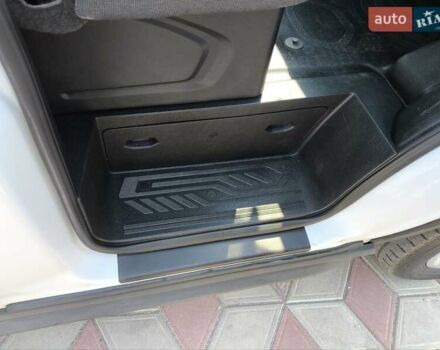 Белый Форд Транзит, объемом двигателя 0 л и пробегом 213 тыс. км за 17999 $, фото 36 на Automoto.ua