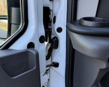 Белый Форд Транзит, объемом двигателя 0 л и пробегом 203 тыс. км за 20500 $, фото 40 на Automoto.ua