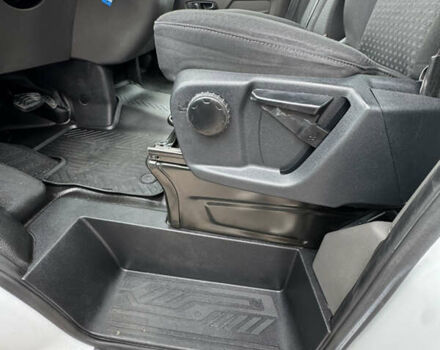 Белый Форд Транзит, объемом двигателя 2 л и пробегом 247 тыс. км за 20900 $, фото 18 на Automoto.ua