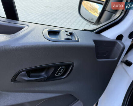 Белый Форд Транзит, объемом двигателя 0 л и пробегом 203 тыс. км за 20500 $, фото 41 на Automoto.ua