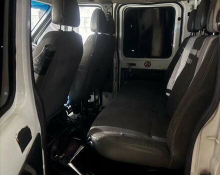 Белый Форд Транзит, объемом двигателя 2.4 л и пробегом 685 тыс. км за 11000 $, фото 5 на Automoto.ua