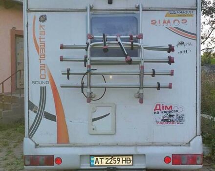 Белый Форд Транзит, объемом двигателя 2.2 л и пробегом 240 тыс. км за 35542 $, фото 2 на Automoto.ua