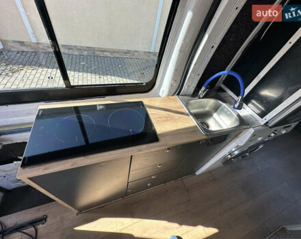 Белый Форд Транзит, объемом двигателя 2.2 л и пробегом 210 тыс. км за 14500 $, фото 39 на Automoto.ua