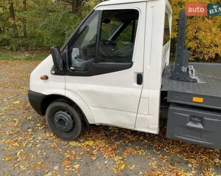 Білий Форд Транзит, об'ємом двигуна 2.4 л та пробігом 360 тис. км за 9700 $, фото 1 на Automoto.ua
