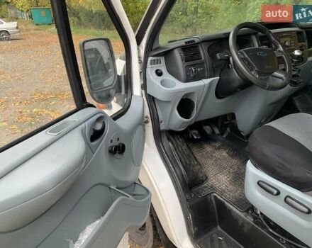 Білий Форд Транзит, об'ємом двигуна 2.4 л та пробігом 360 тис. км за 9700 $, фото 5 на Automoto.ua