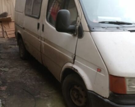 Белый Форд Транзит, объемом двигателя 2 л и пробегом 800 тыс. км за 1000 $, фото 2 на Automoto.ua