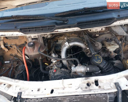 Белый Форд Транзит, объемом двигателя 2.5 л и пробегом 50 тыс. км за 1400 $, фото 6 на Automoto.ua