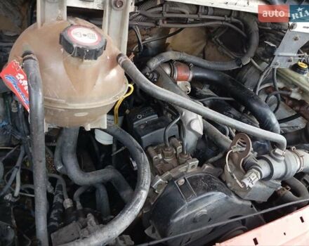 Белый Форд Транзит, объемом двигателя 2.5 л и пробегом 379 тыс. км за 1700 $, фото 6 на Automoto.ua